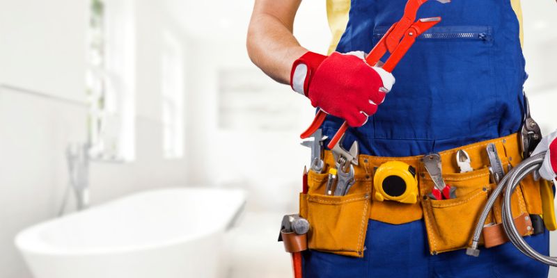 Como Evitar Golpes na Contratação de Encanador em Pelotas